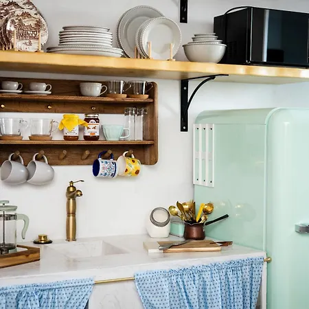 别墅 Cinema & Gaming House With View