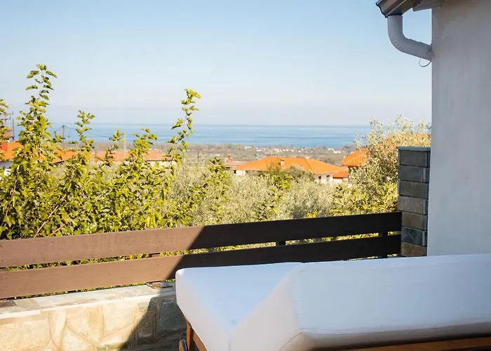 Cinema & Gaming House With View